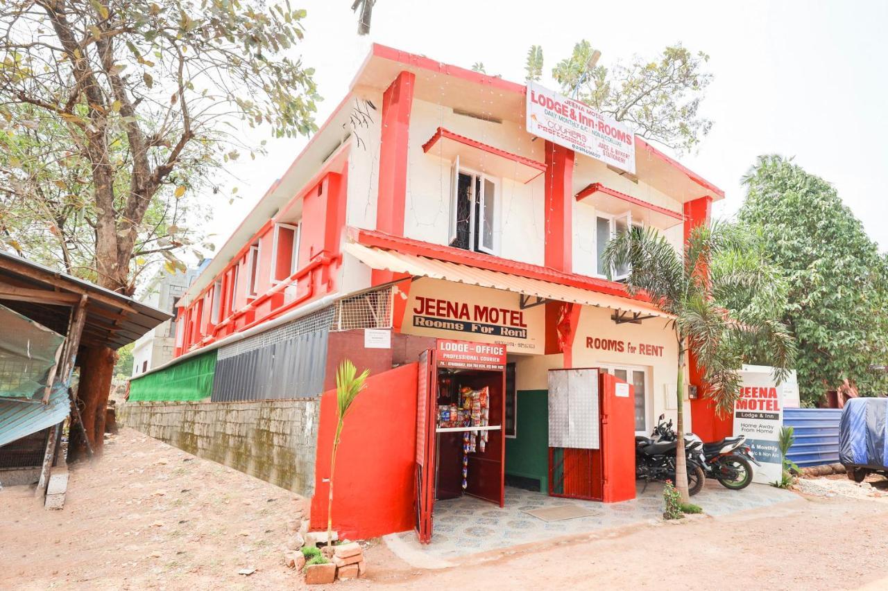 Spot On 68111 Jeena Motels Kollam Exterior photo
