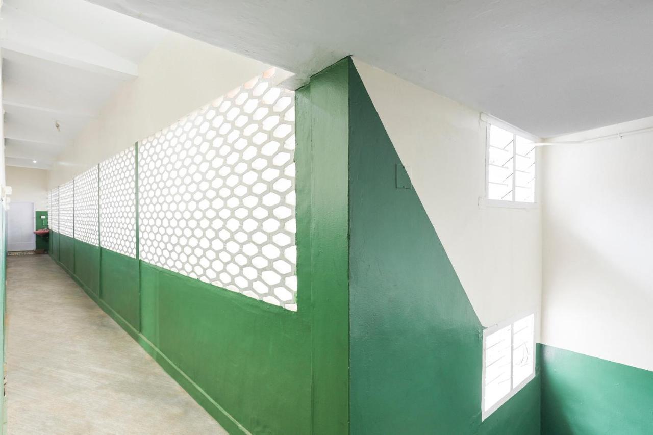 Spot On 68111 Jeena Motels Kollam Exterior photo